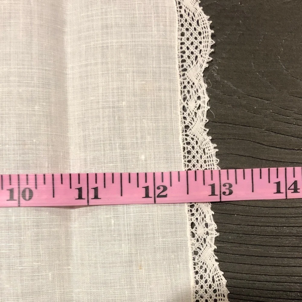 Off White Rectangular Lace-Edge Linen (4)